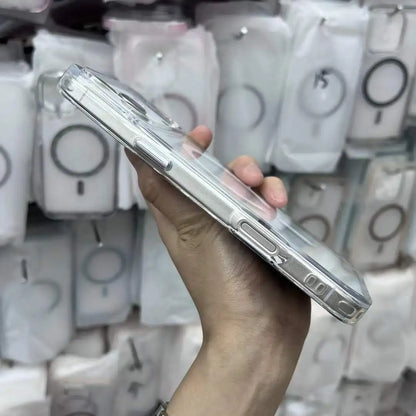 iPhone 17 Clear Magnetic Case
